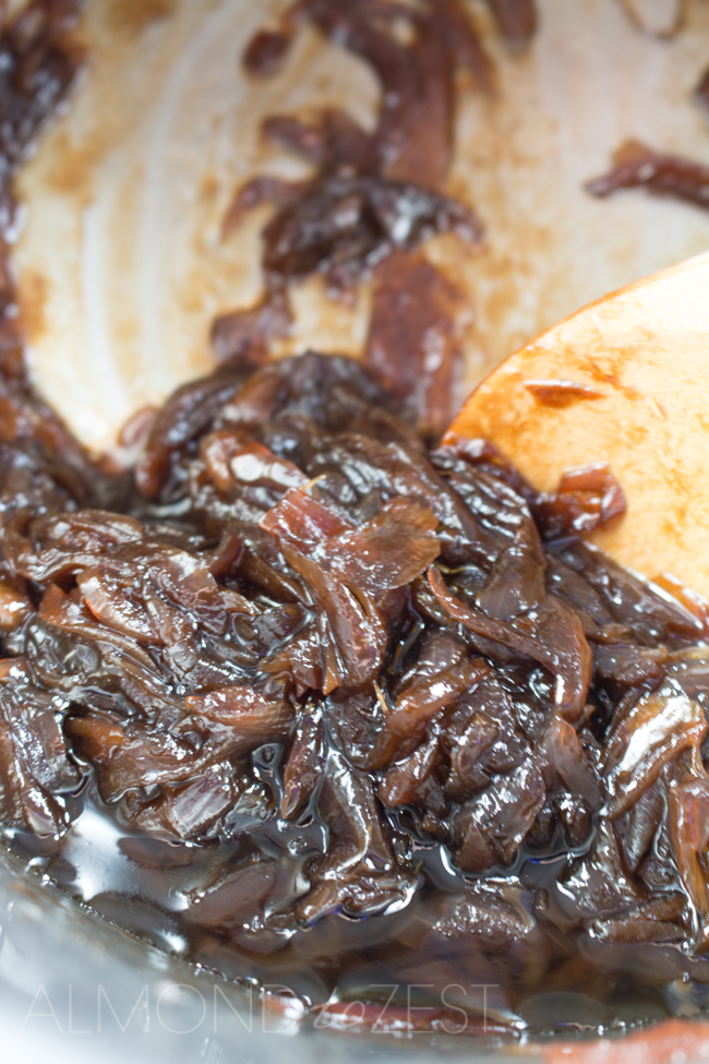 How To Make Caramelized Onions - The BEST caramelized onions! A rich, tangy and sweet flavor - super quick and easy and you can use in countless recipes! Simply AMAZING!!