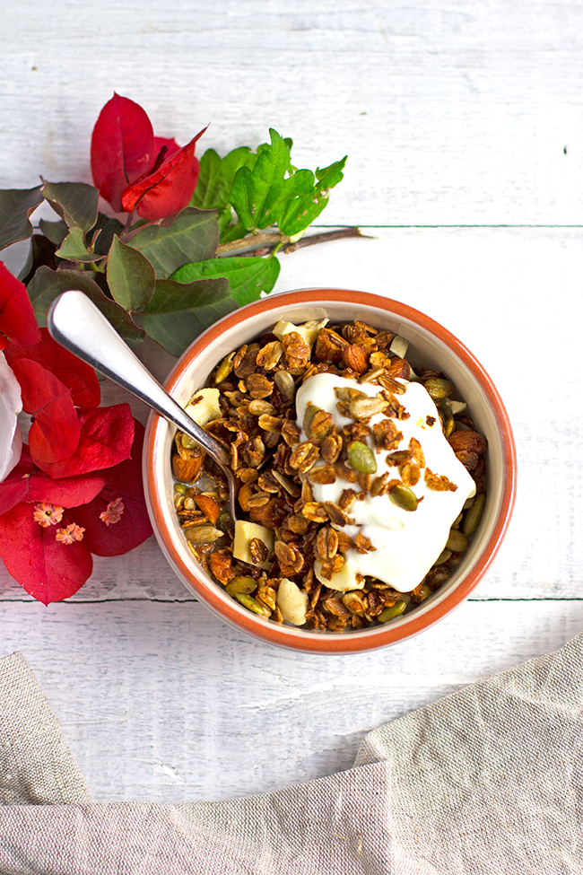 Apple Crumble Granola